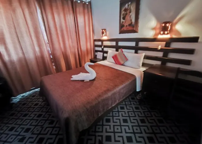 Hotel Sq Del Inca 2*