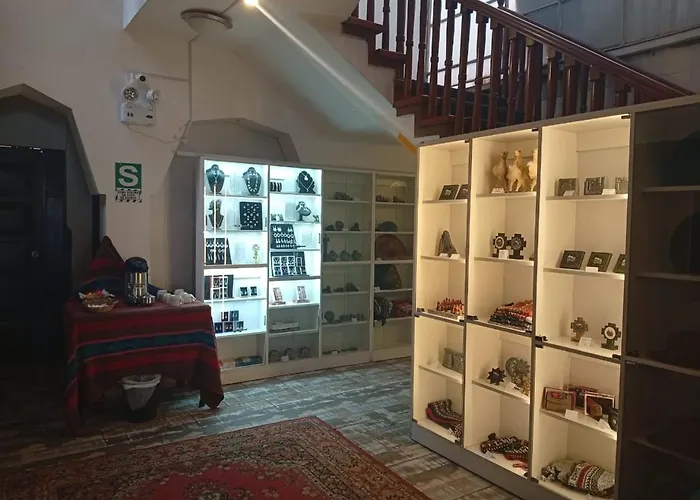 Sq Del Inca 2*